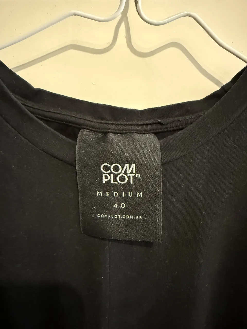 Remera Complot - imagen 2