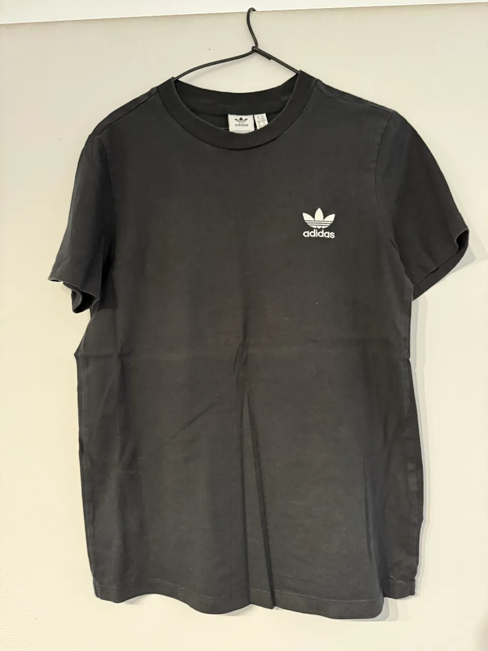 Remera adidas - imagen 1