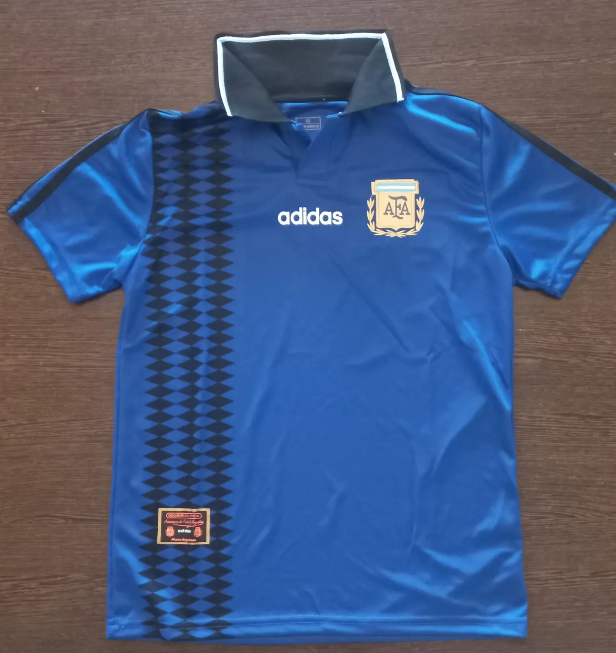 Camiseta adidas - imagen 1