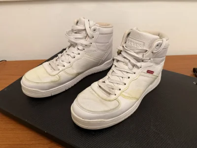 Levi's