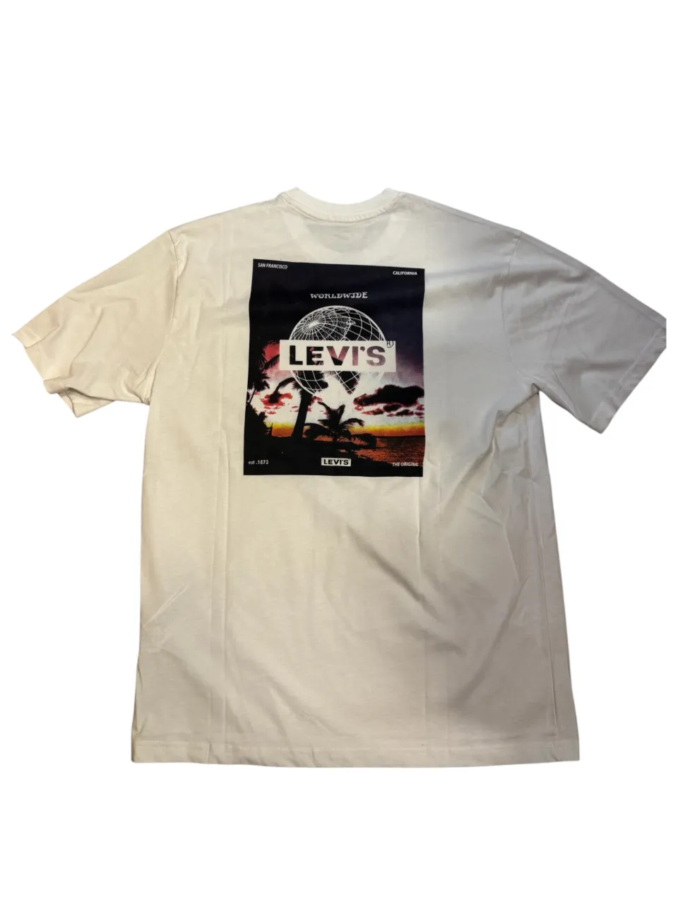 Remera Levi's - Vista 2