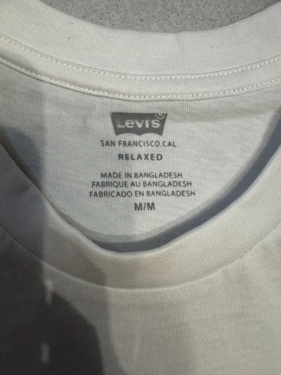 Remera Levi's - Vista 3