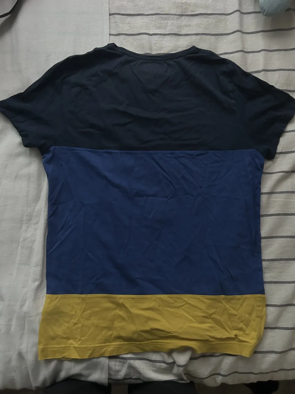 Remera Tommy Hilfiger - Vista 2
