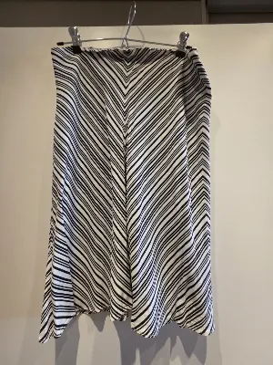 Zara Basic