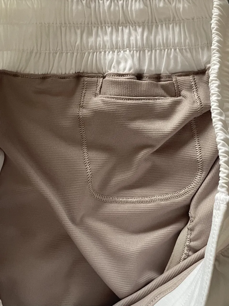 Short Lululemon - imagen 5
