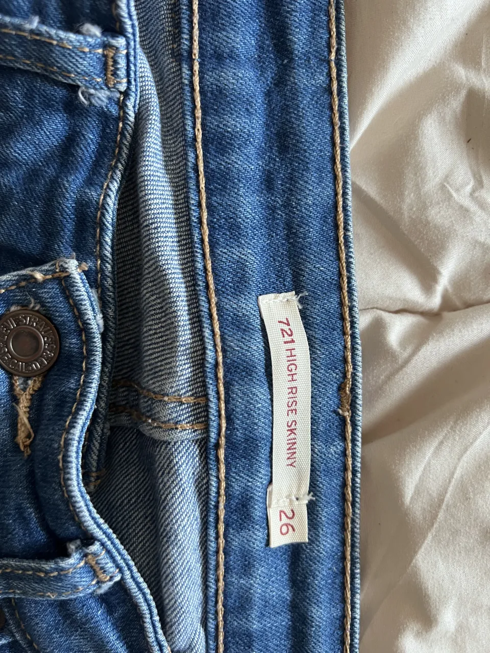 Jean Levi's miniatura 4
