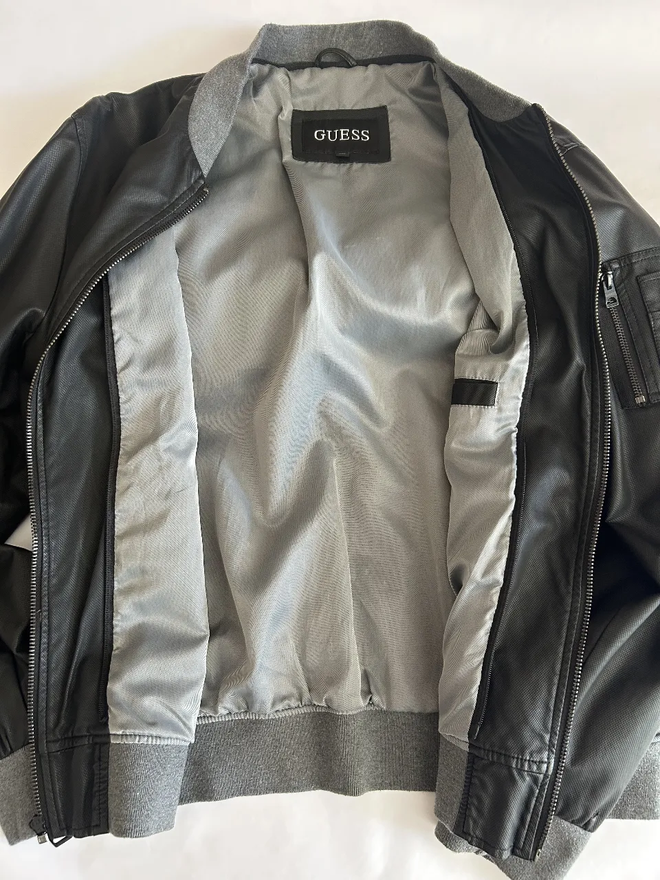 Campera GUESS - imagen 3