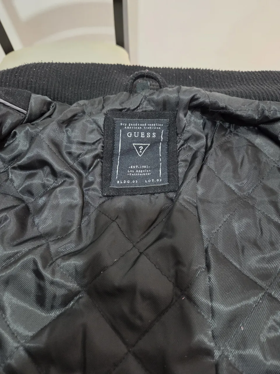 Tapado GUESS miniatura 4