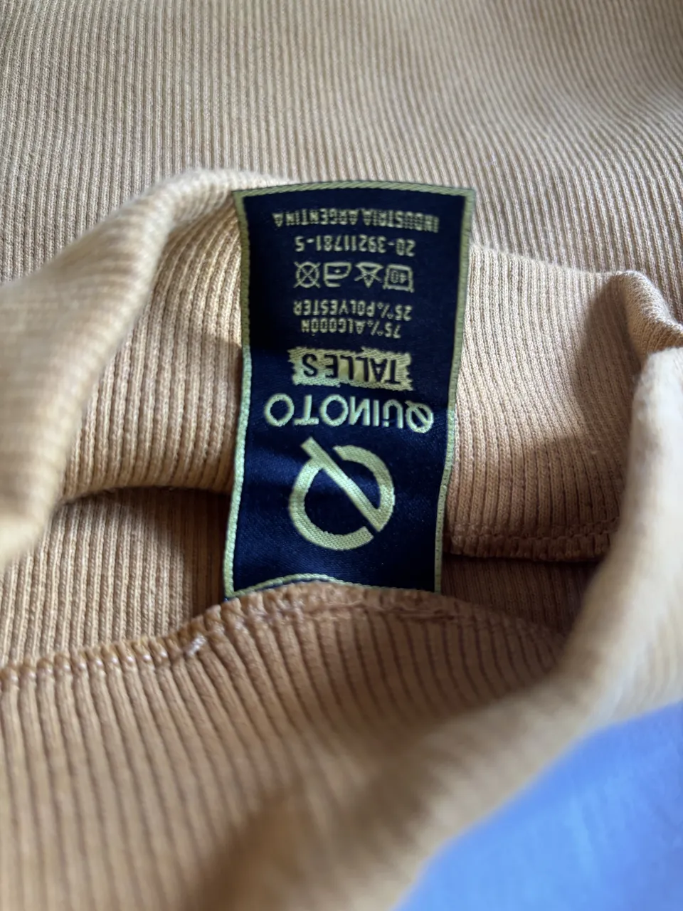 Remera Quinoto - Vista 2