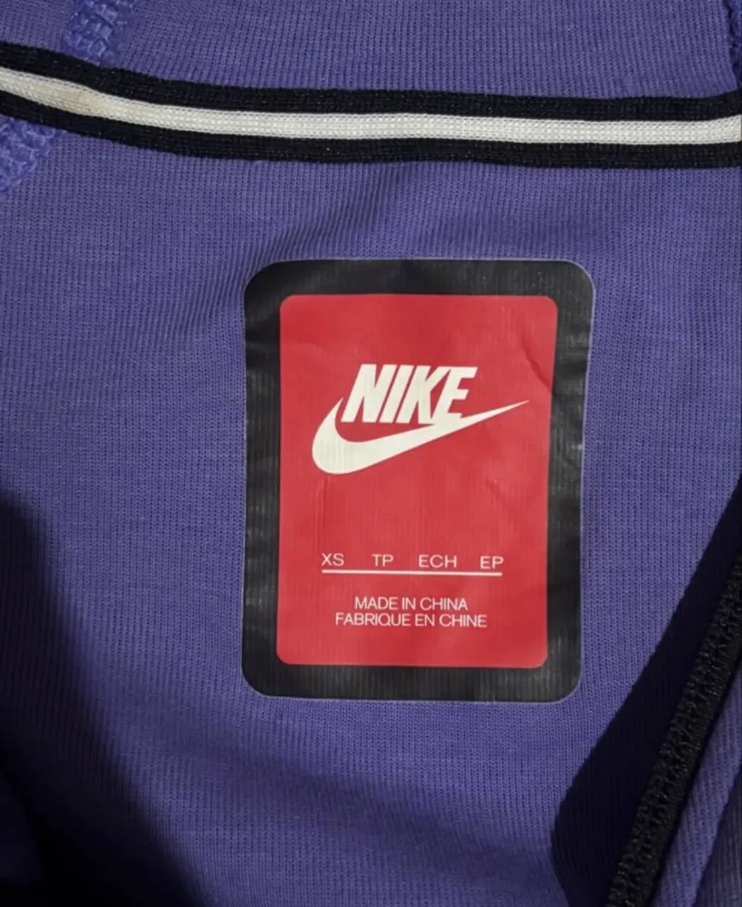 Buzo Nike - imagen 4