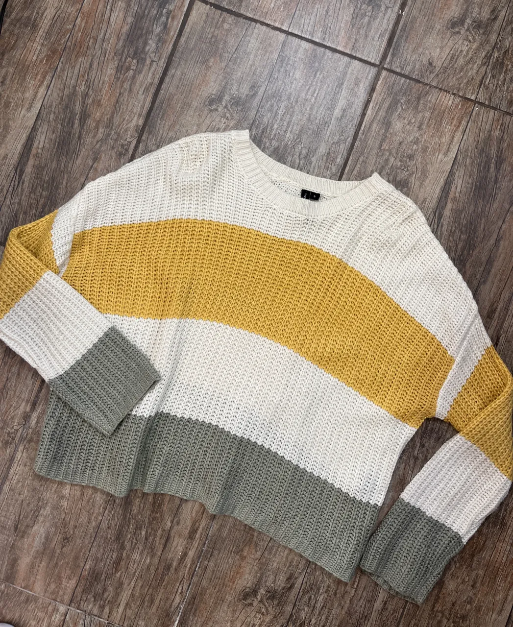 Sweater A ≠ - imagen 3