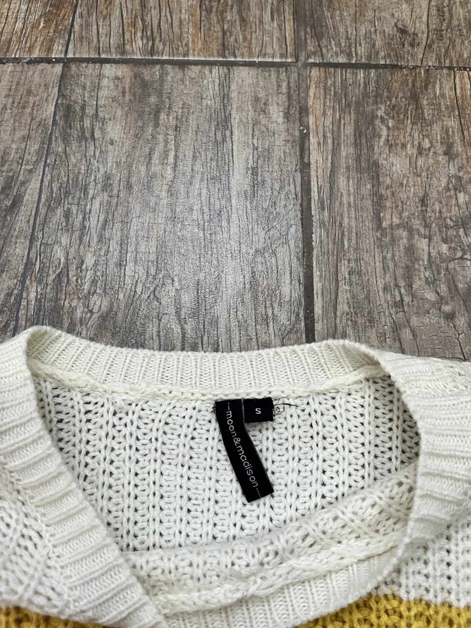 Sweater A ≠ - imagen 4