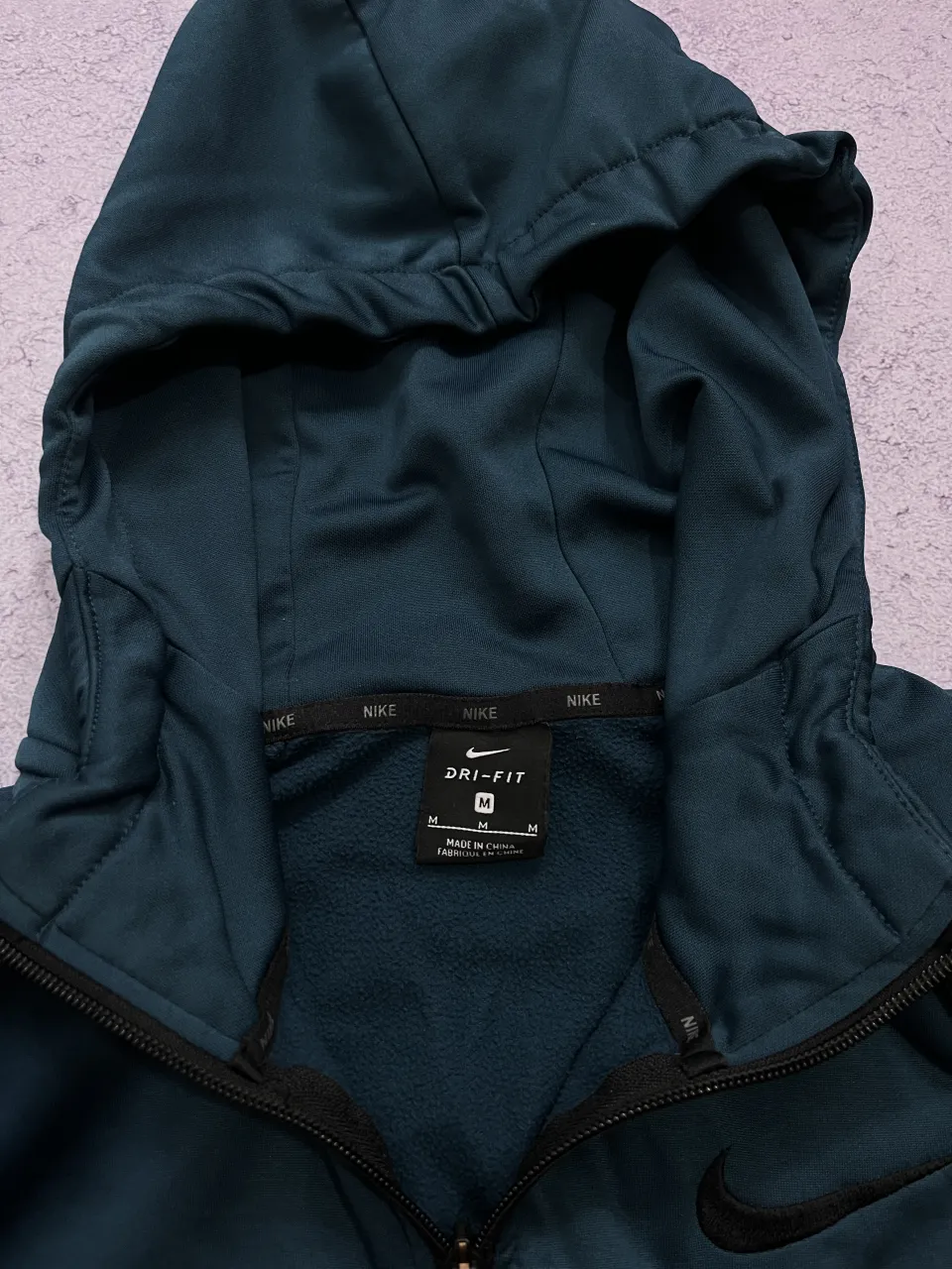 Campera Nike - Vista 2