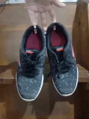 Skechers