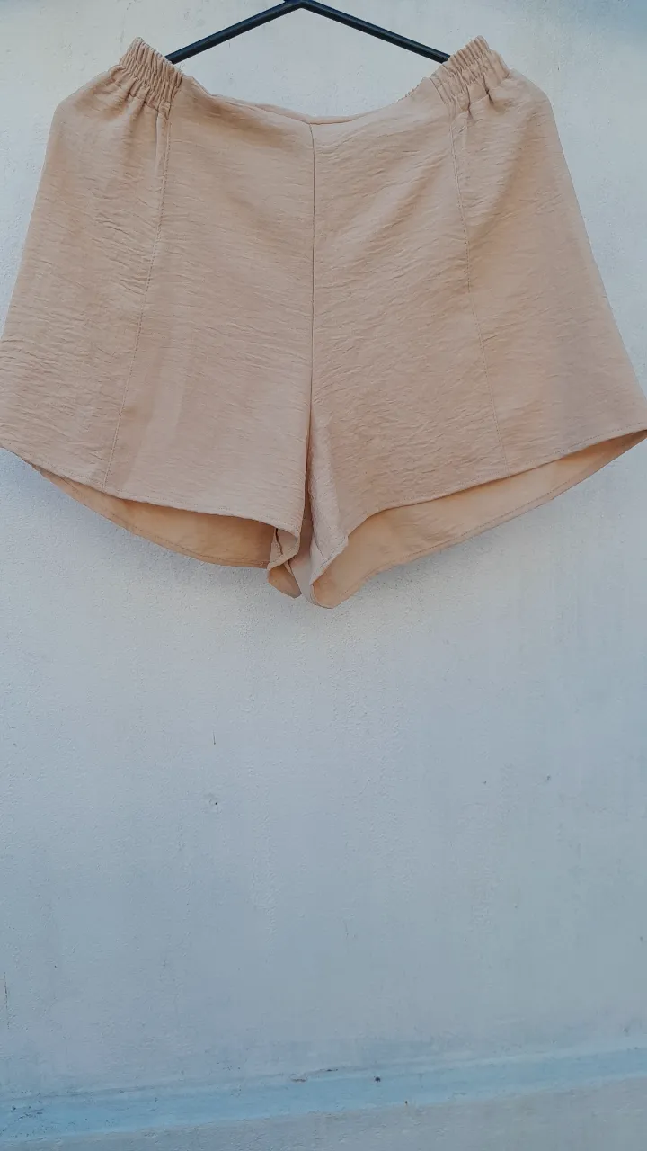 Short A.a.a - imagen 2