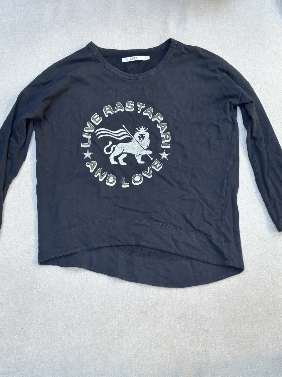 Remera CHER. - imagen 1
