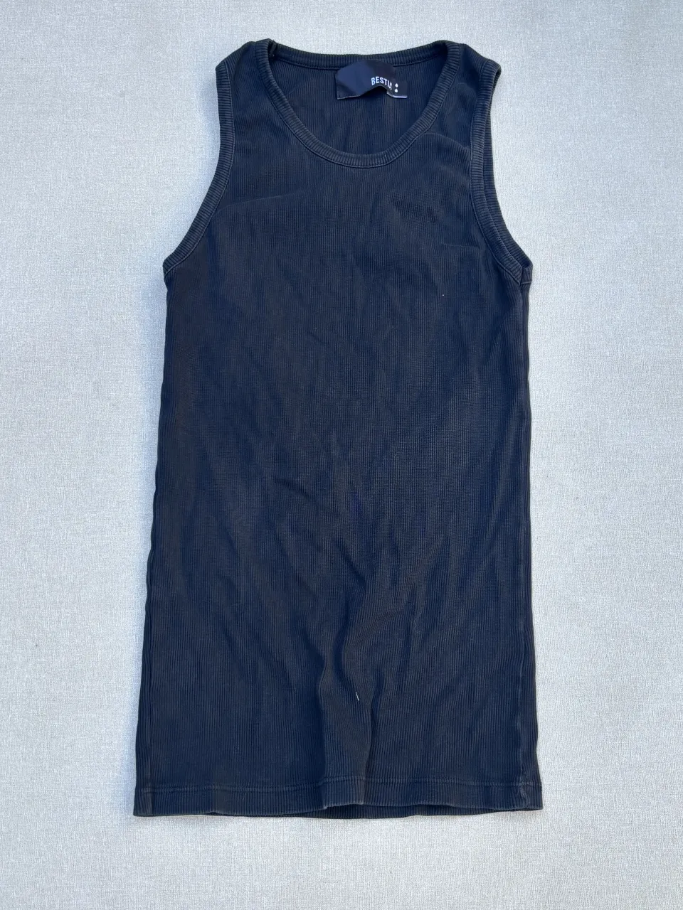 Musculosa Bestia - imagen 1
