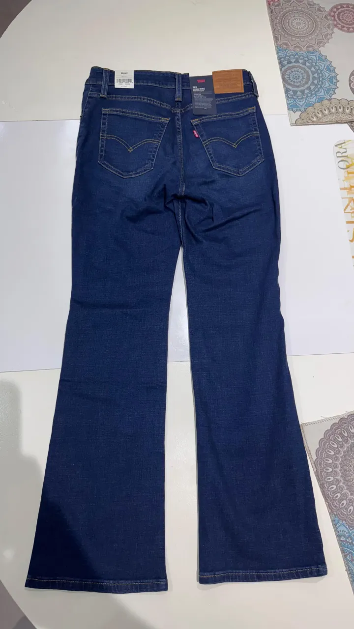 Jean Levi's - imagen 2