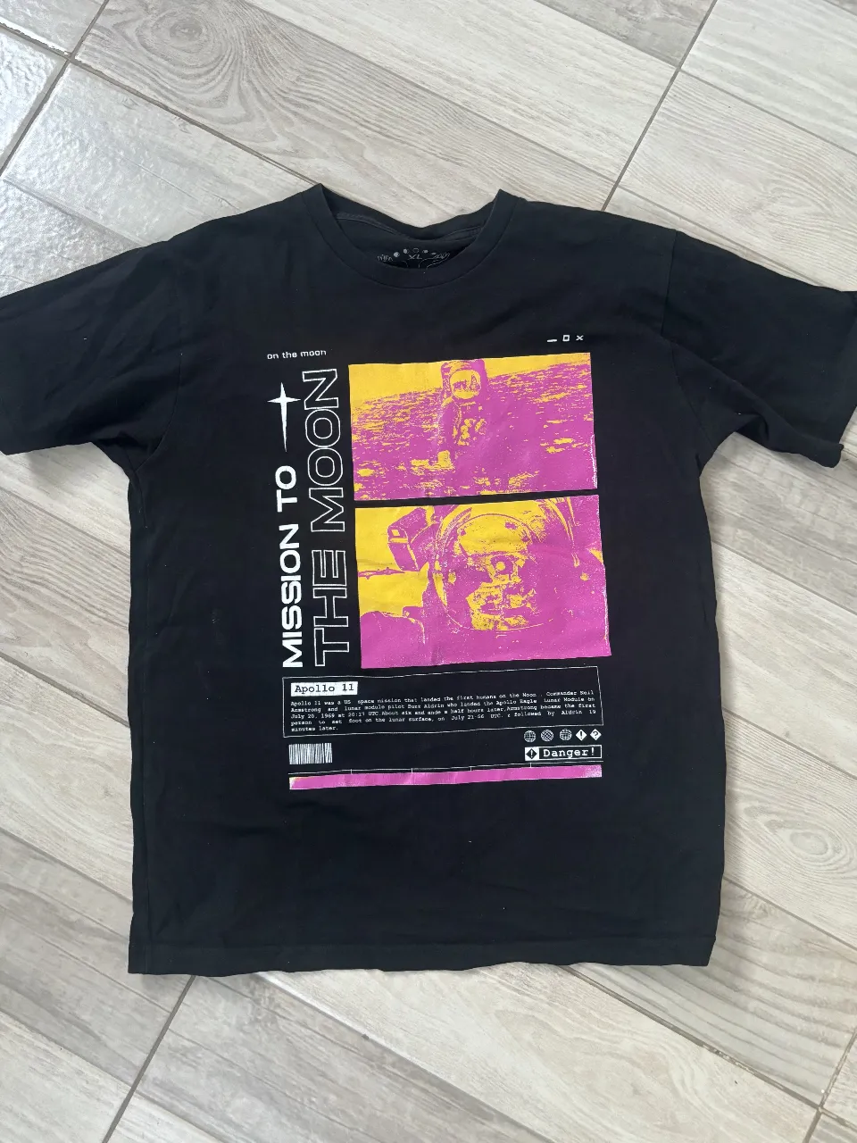 Remera Eclipse rojo - imagen 1