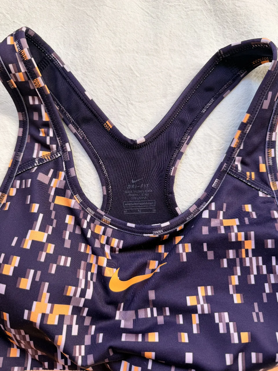 Top Nike - imagen 3