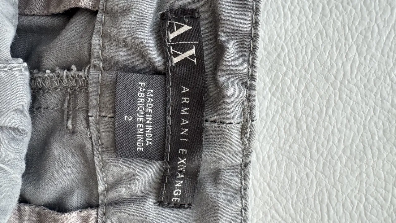 Short Armani Exchange - Vista 2