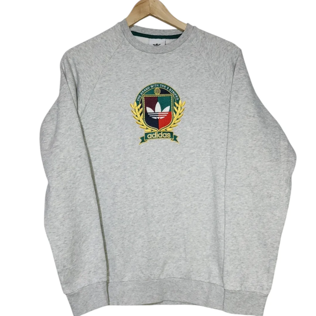 Buzo Adidas Gris de Hombre
🔷️Talle S
🔷️De algodón, con el logo bordado en el pecho.
🔷️Estado: 10/10
🔷️Medidas: 68 cm de largo, 53 cm de axila a axila y 77 cm de manga(desde la union de cuello y hombro hasta el puño).