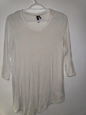 Guess by Marciano