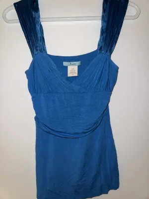 Guess by Marciano