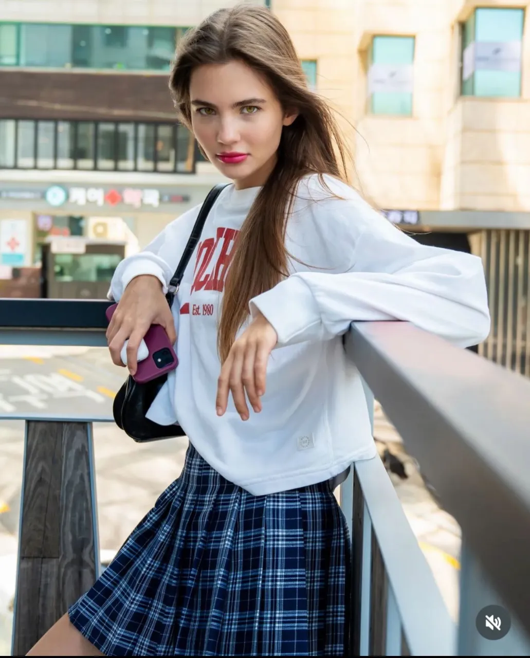 Pollera A ≠ - imagen 3