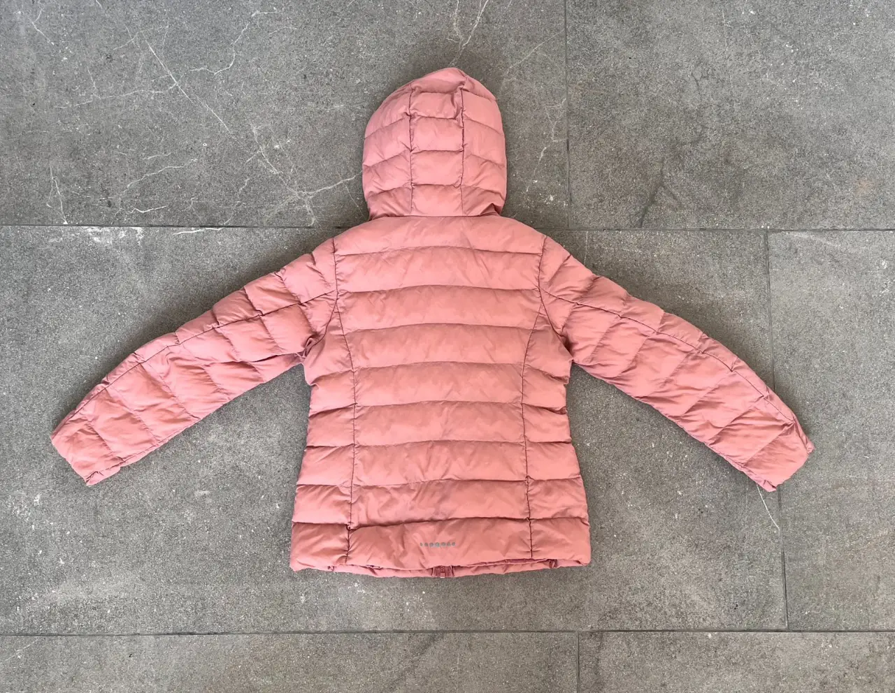 Campera de plumas Uniqlo - imagen 2