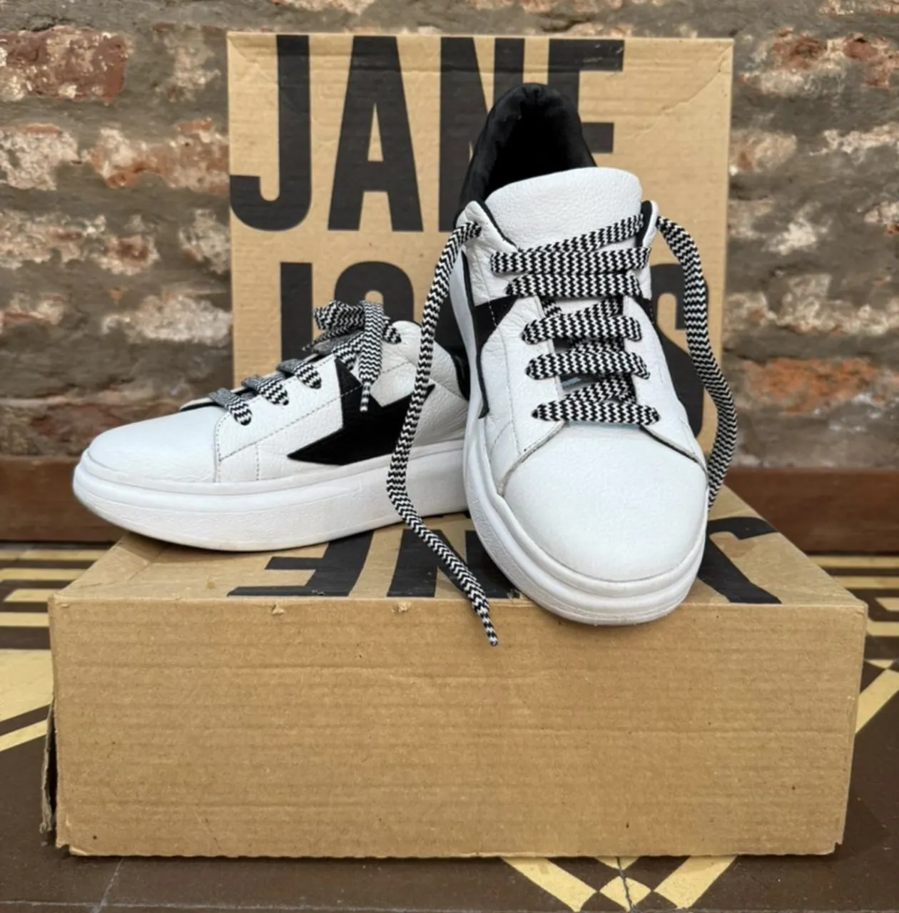 Zapatillas JANE JONES - imagen 1