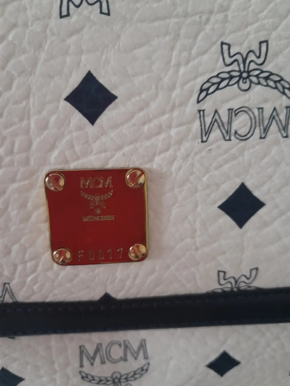 Cartera YMCMB - imagen 3