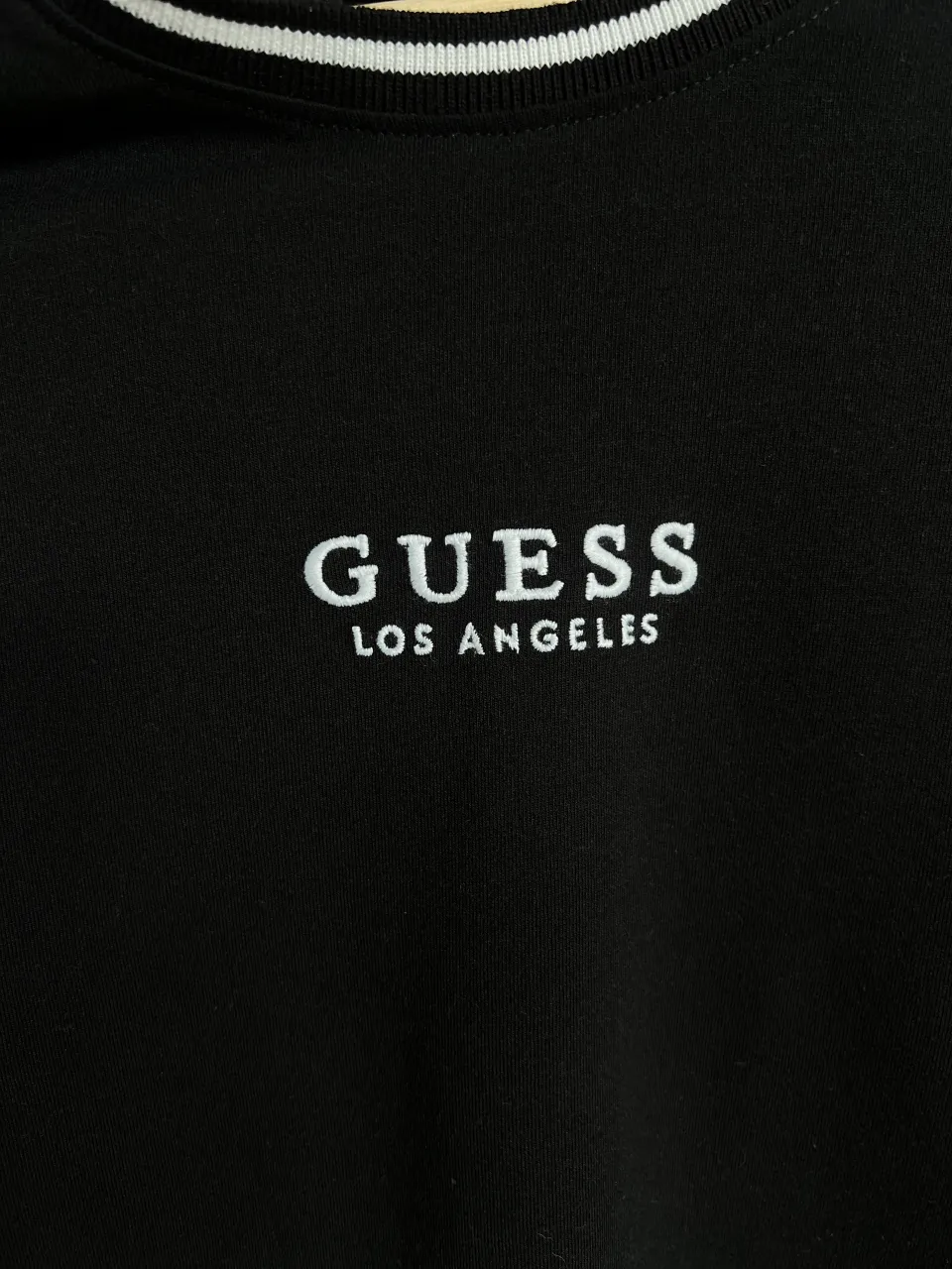 Remera GUESS - imagen 3