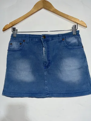 Levi's