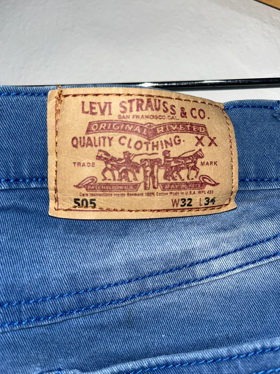 Pollera Levi's - Vista 3