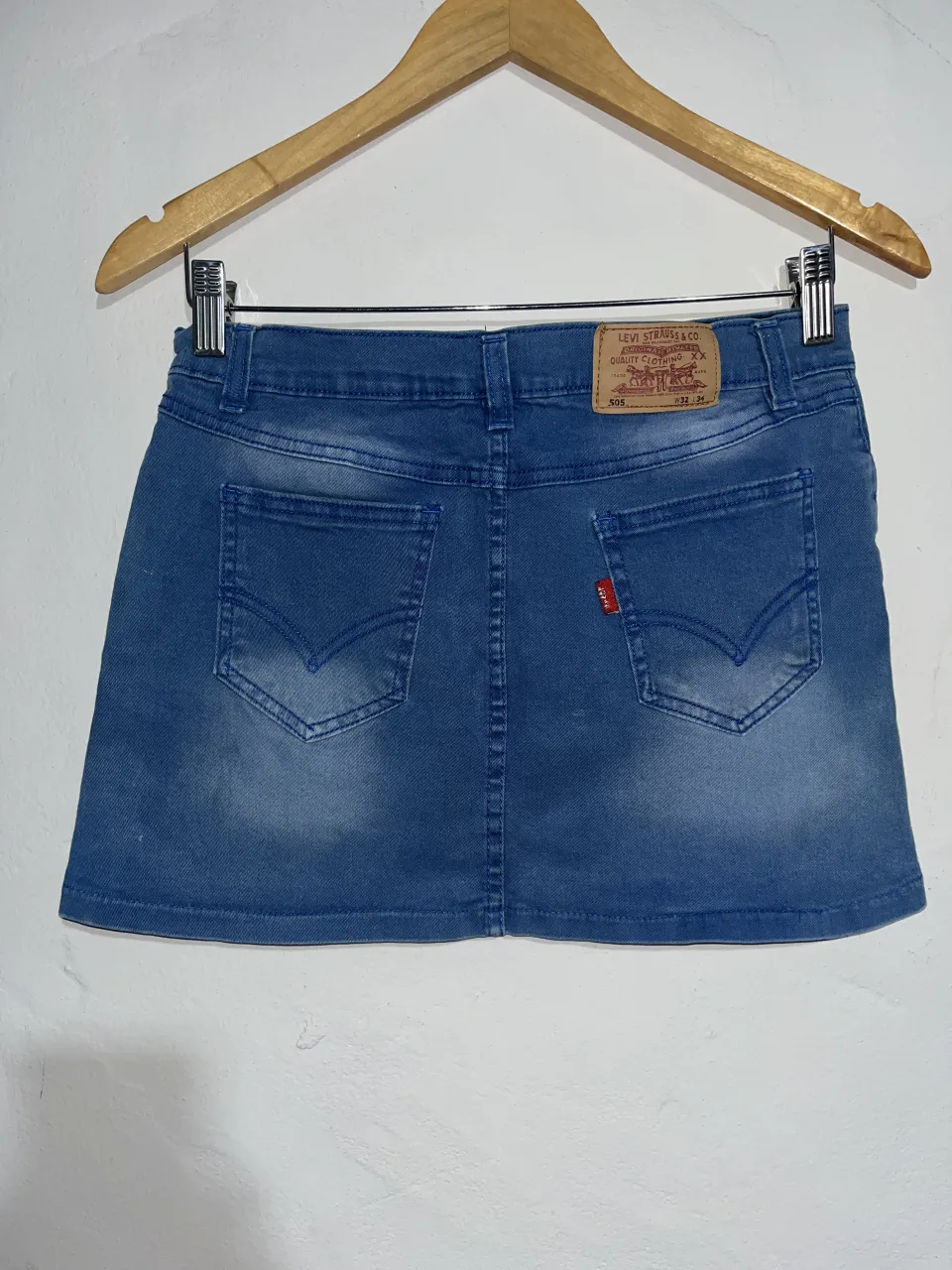 Pollera Levi's - Vista 2