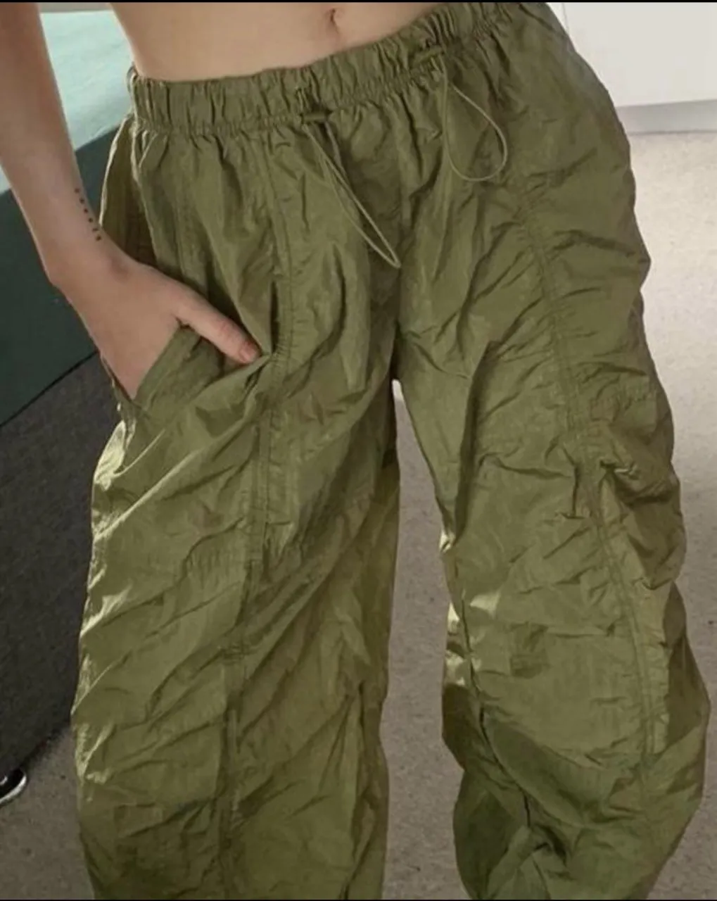 Pantalón Bershka - imagen 2