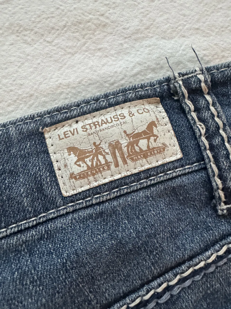 Short Levi's - Vista 5