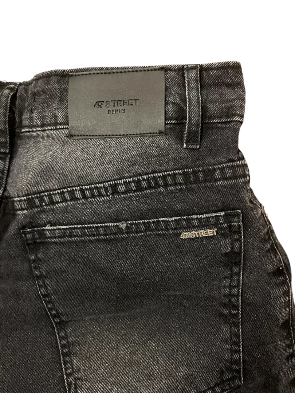 Short 47 Street - imagen 3