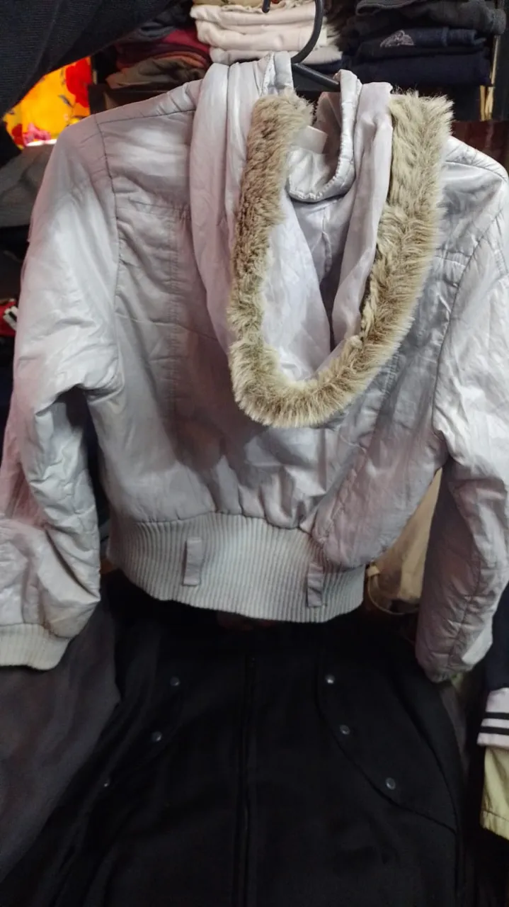 Campera A ≠ - imagen 2