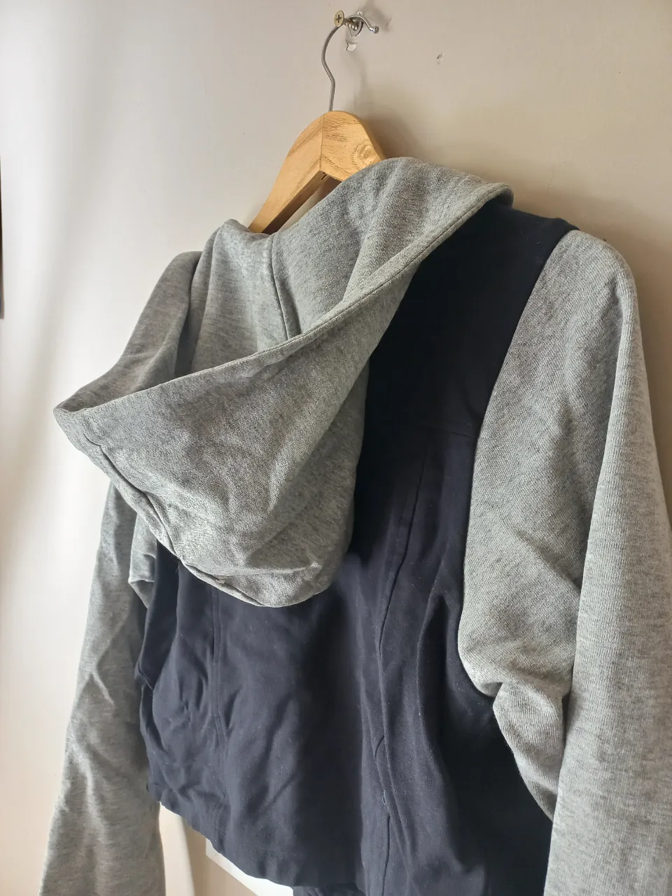 Campera Ay Not Dead - imagen 5