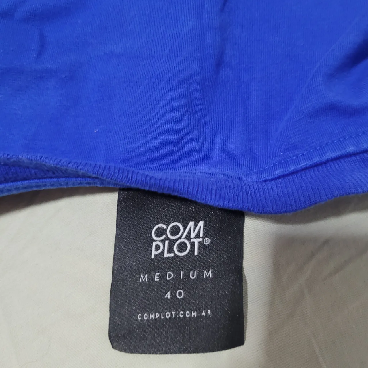 Remera Complot - imagen 2
