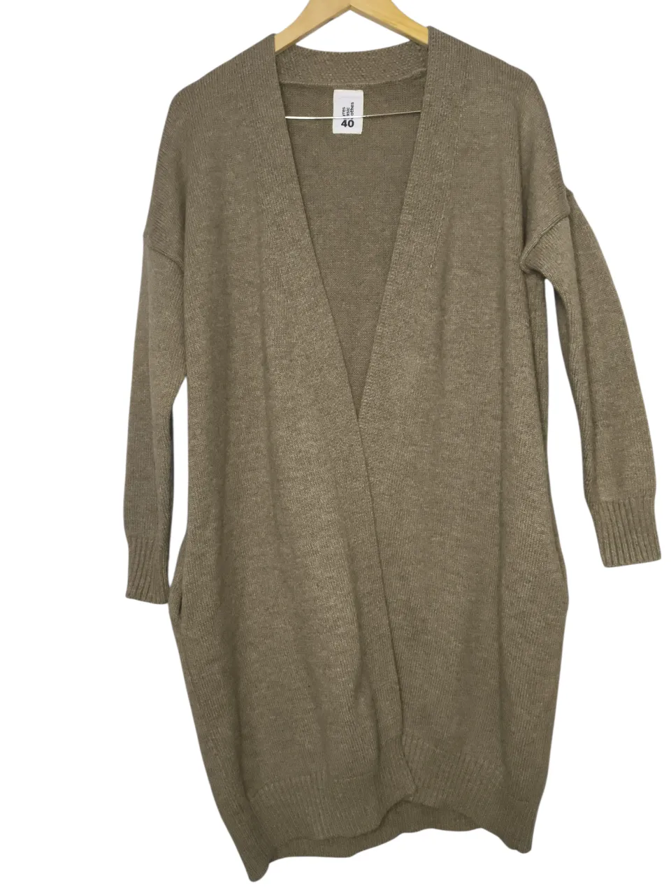 Cardigan Ayres - imagen 1