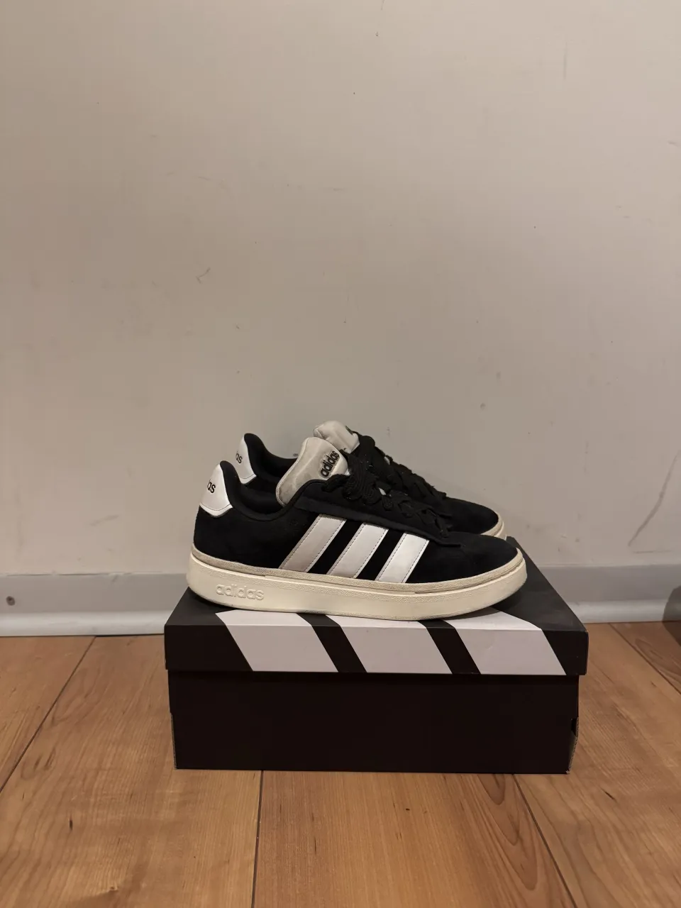 Zapatillas adidas - imagen 1
