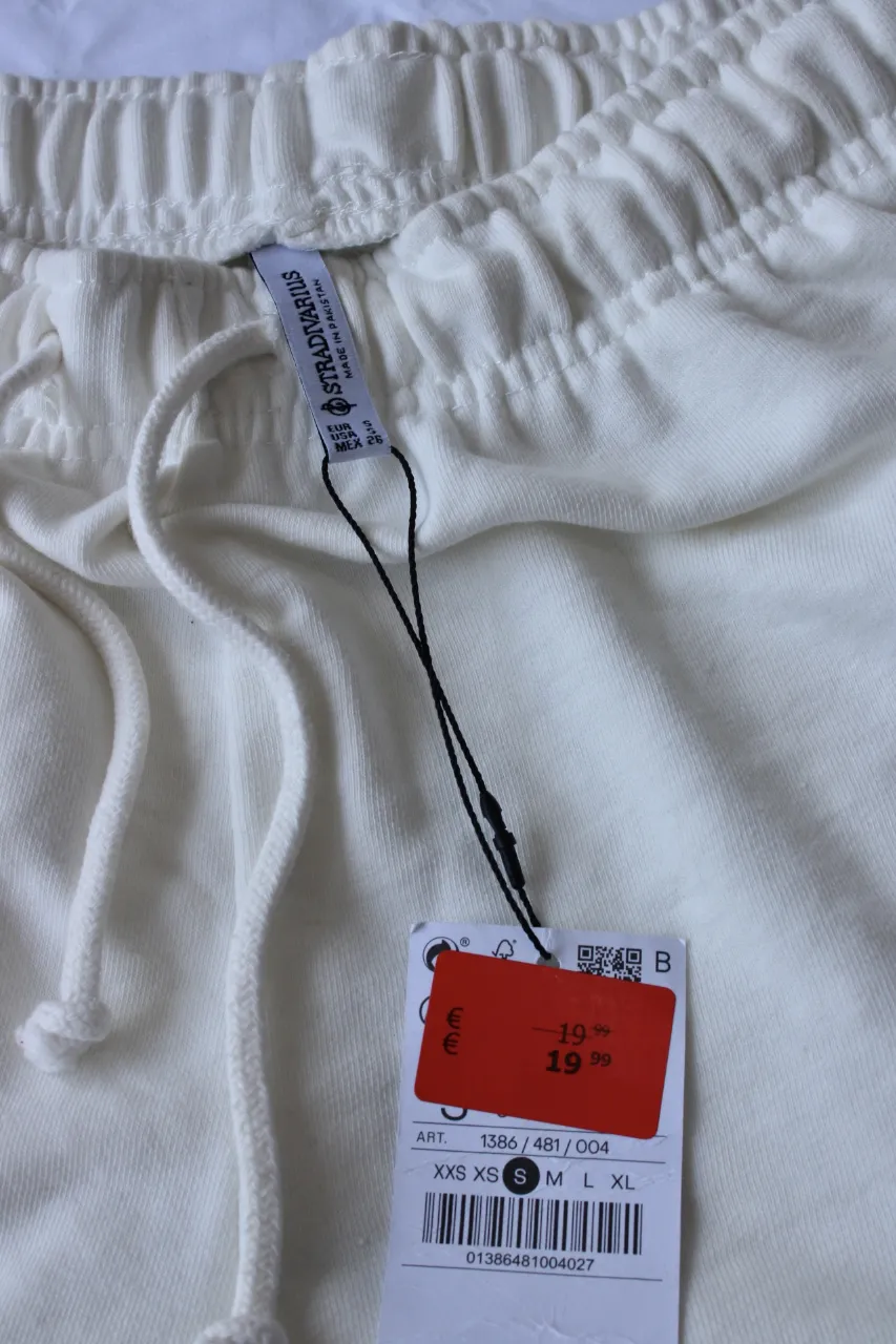 Short Stradivarius - imagen 3
