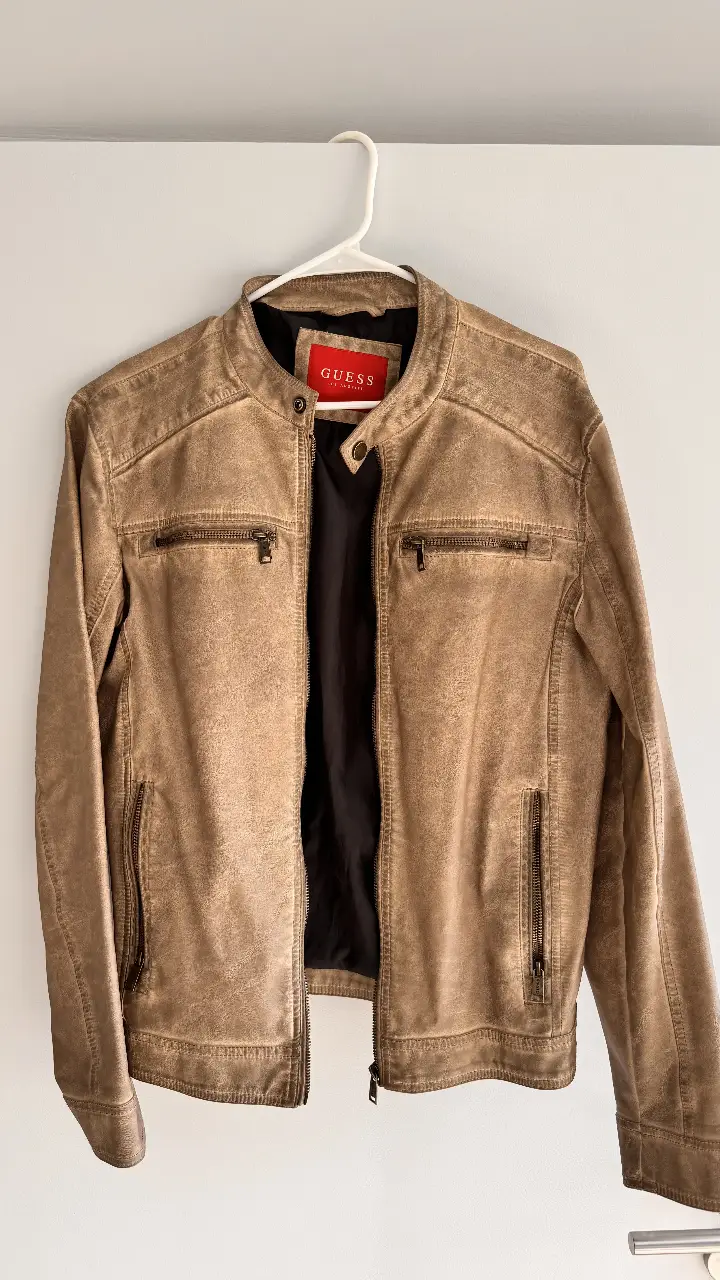 Campera GUESS - imagen 1