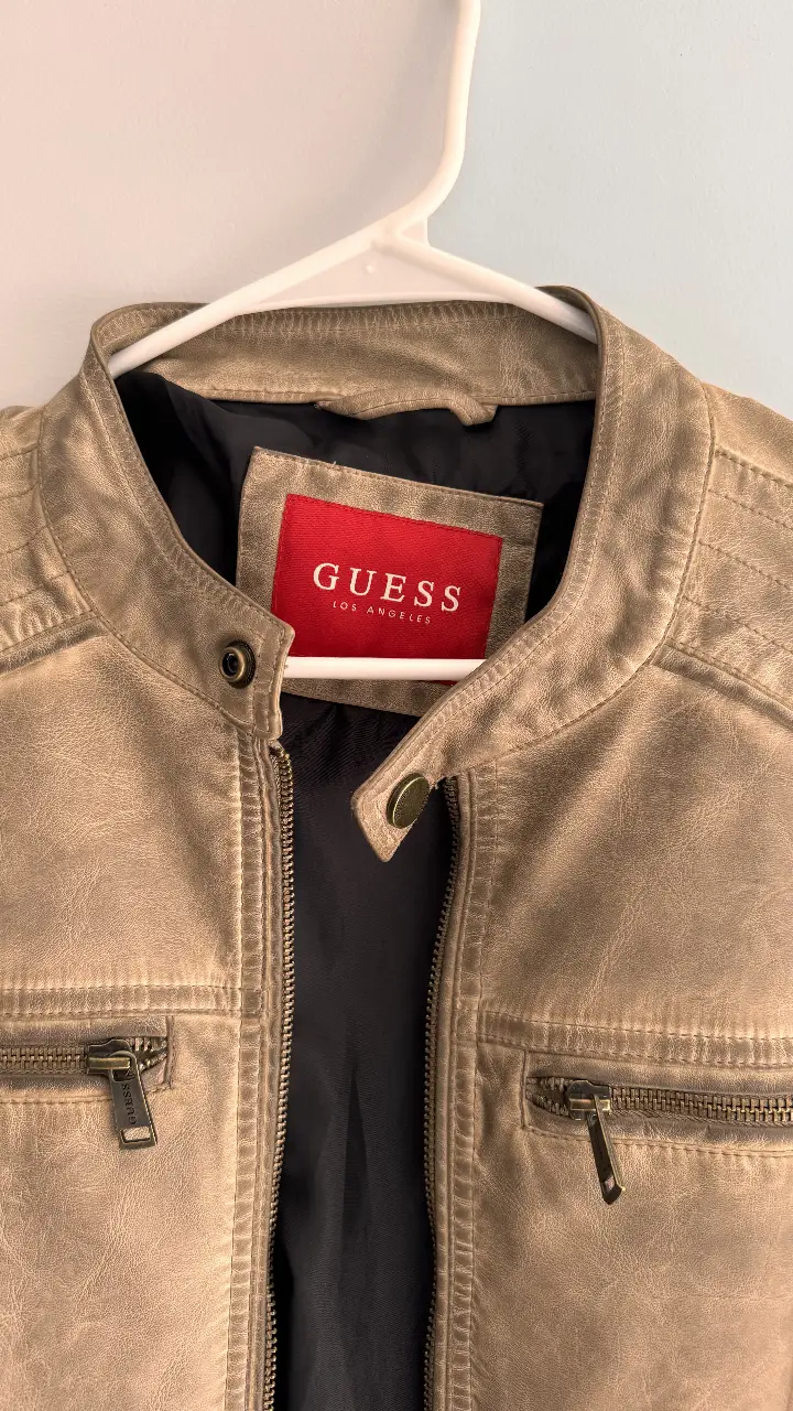 Campera GUESS - imagen 2