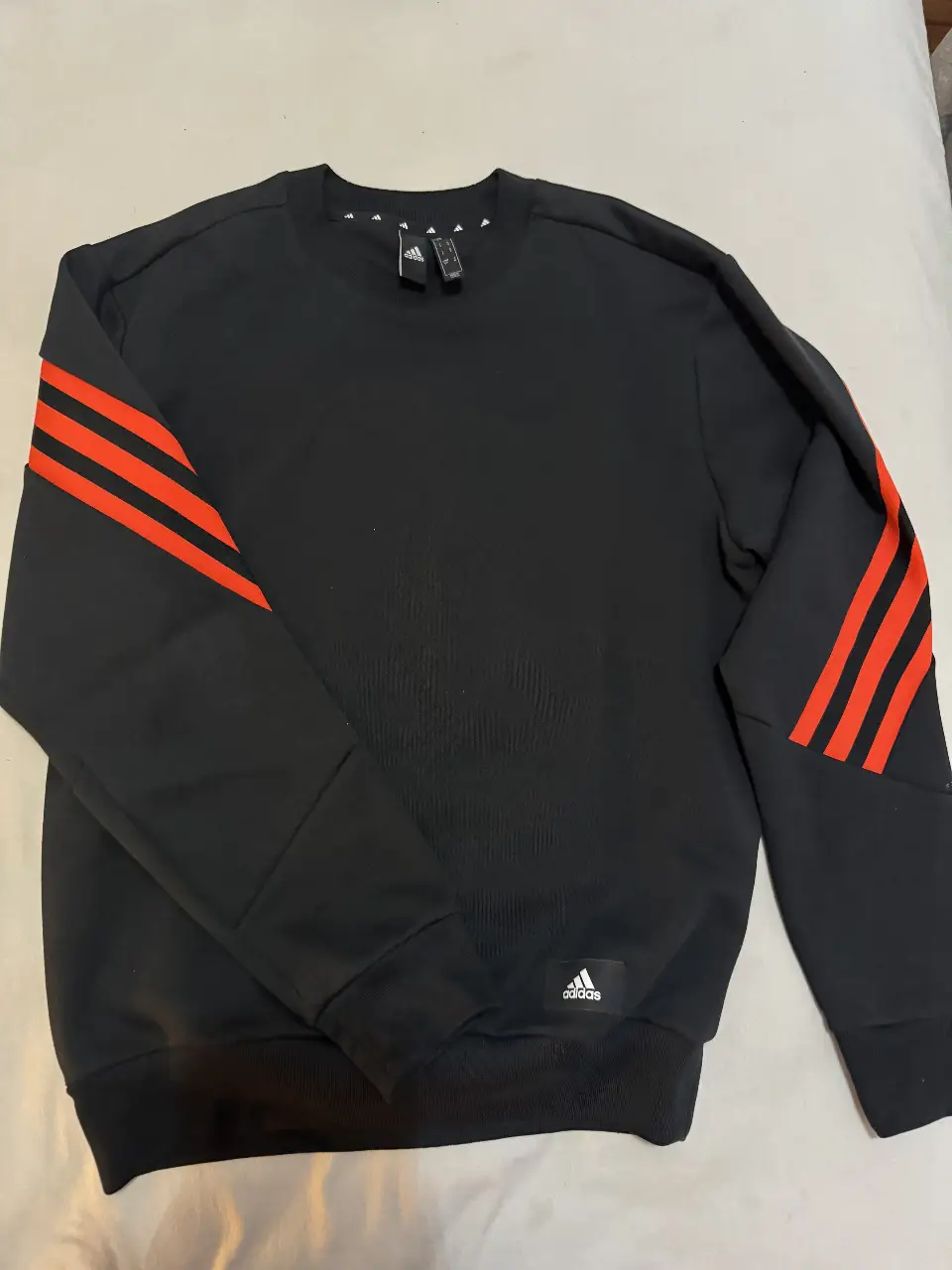 Buzo adidas - imagen 1