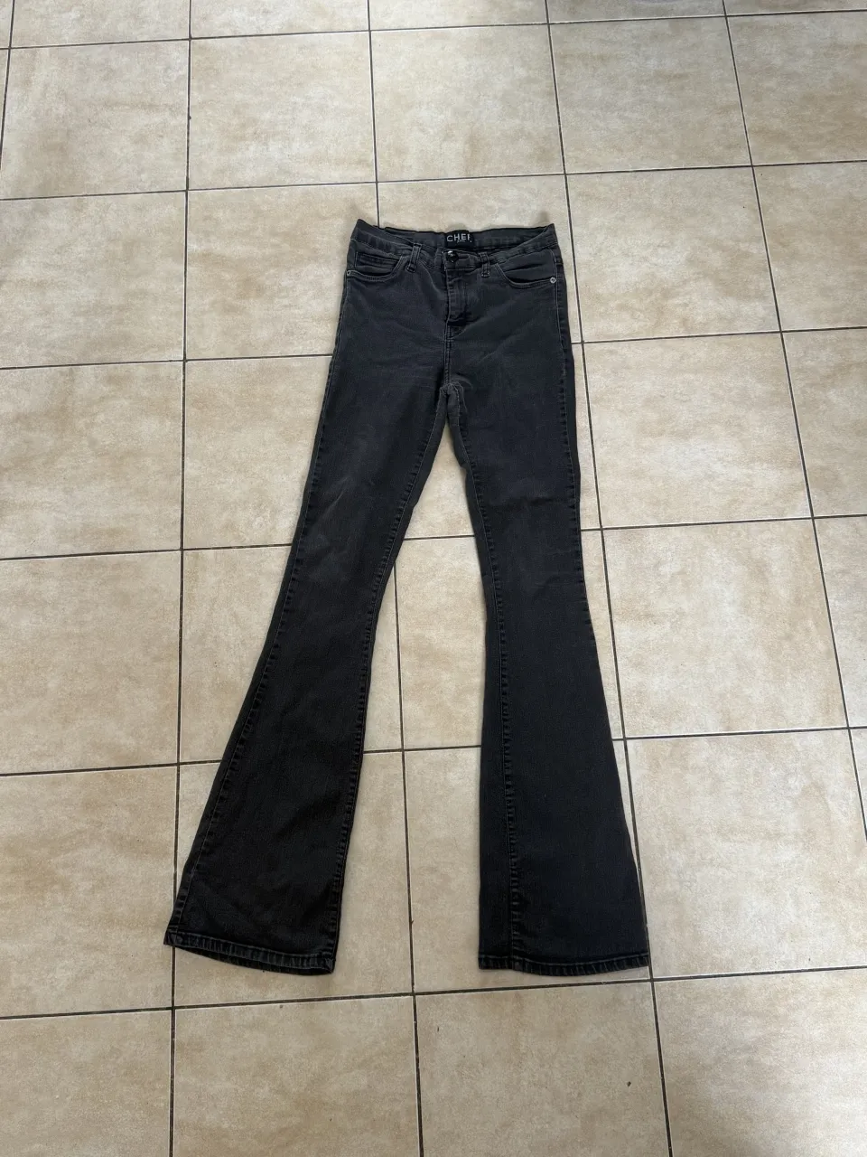 Pantalón CHER.