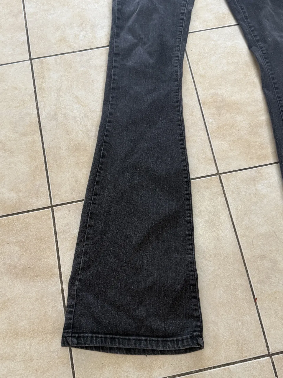Pantalón CHER. - Vista 3